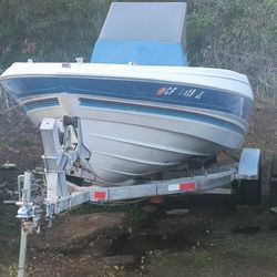 Wow! 19' Center Console Trophy Fishing Machine With Washdown Decks Solid Hall And Transom 2027 Reg& Muscle Sticker S First $1,900 Steals It