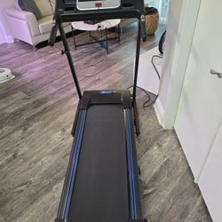 Treadmill in Excellent Condition 