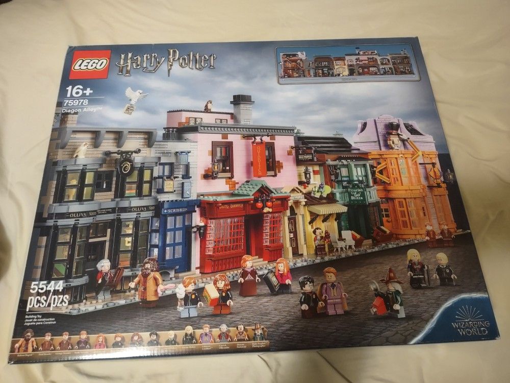 Retiring Soon, Get It Before You Won't Find It And Have To Pay It's Value. Lego Harry Potter -Daigon Alley