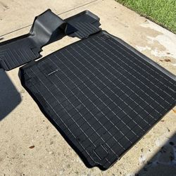 Mercedes-Benz AMG GT 43 All-Weather WeatherTech Floor Car Mats