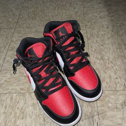 Jordan 1 Size 5