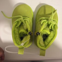Baby Girl Uggs Size 6