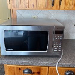 Panasonic Large Microwave 