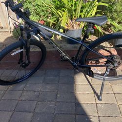 Trek Marlin 5 Mtb Bike