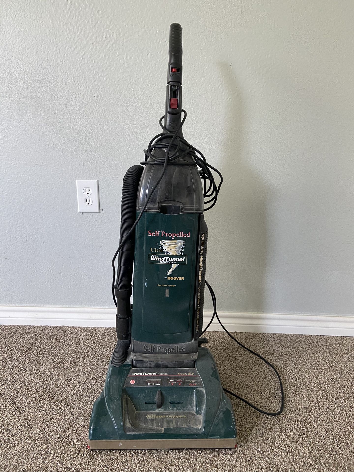 WORKS BUT NEEDS REPAIR Windtunnel Self Propelled Vacuum hoover mach 6.1