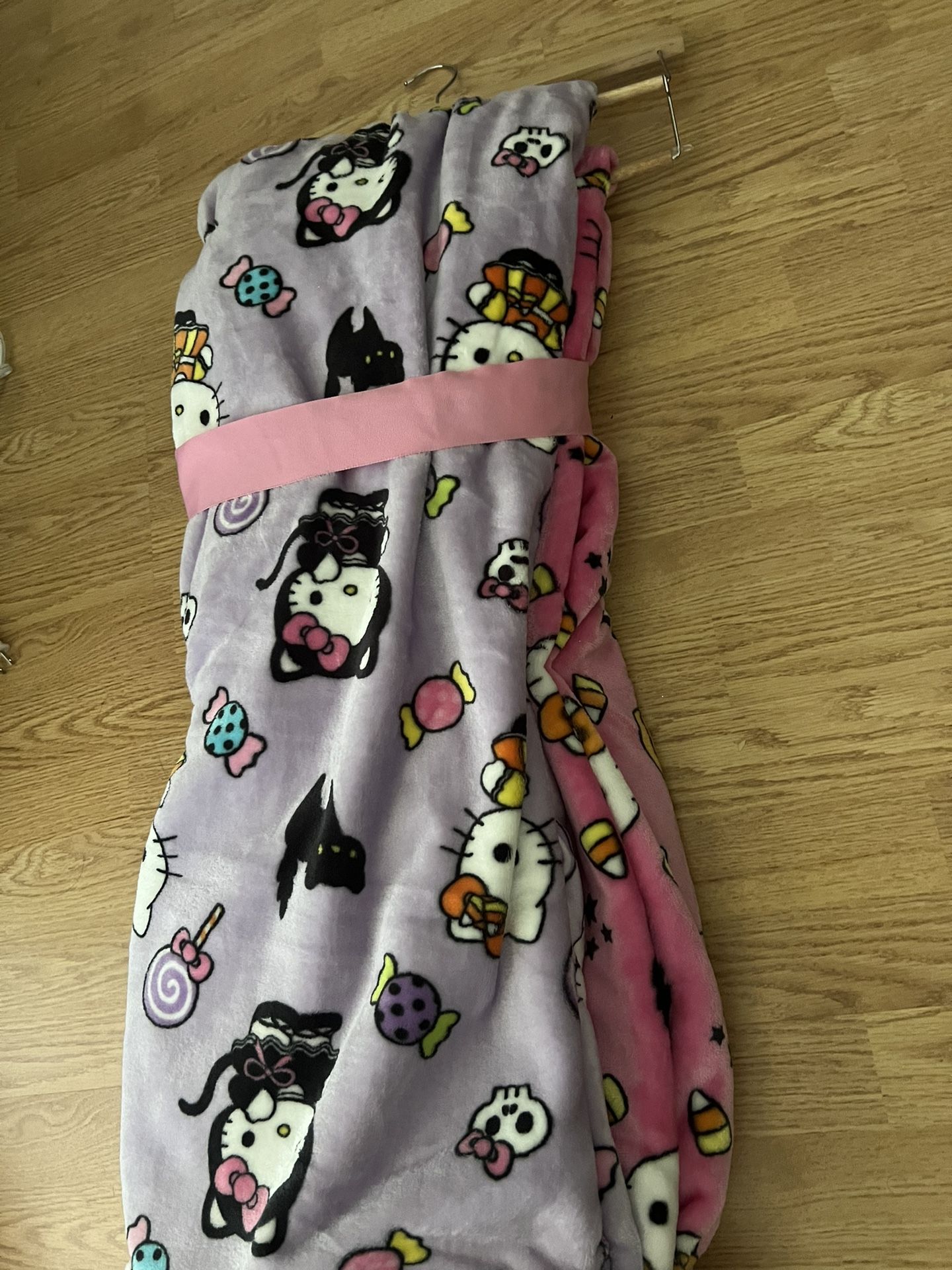 Hello Kitty Blanket