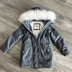 Abercrombie & Fitch Grey Jacket Size 5/6 For Boy or Girl 