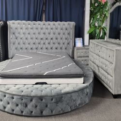 5PC VELVET Bedroom Set $3,499 In Stock Now/

Juego de dormitorio de 5 piezas de TERCIOPELO $3,499¡En stock ahora!

