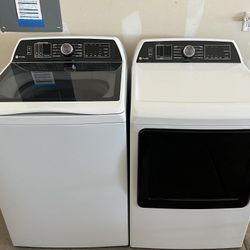GE Washer and Dryer (delivery available)