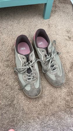 Zara sneakers size 39
