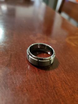 Men's ring - Like New