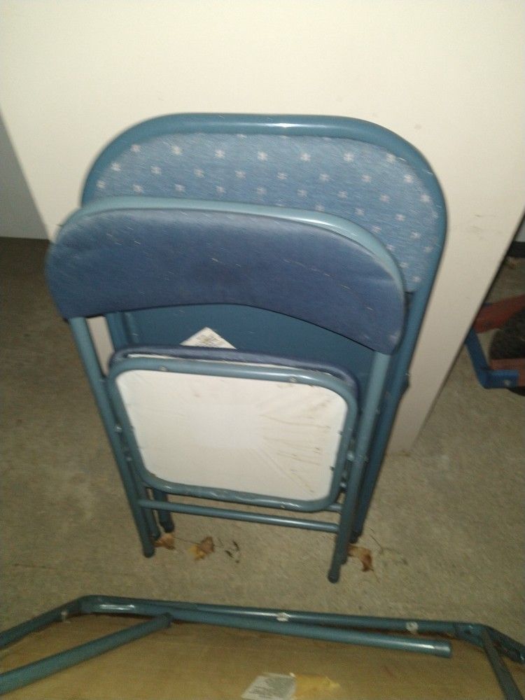 Folding Chairs Set