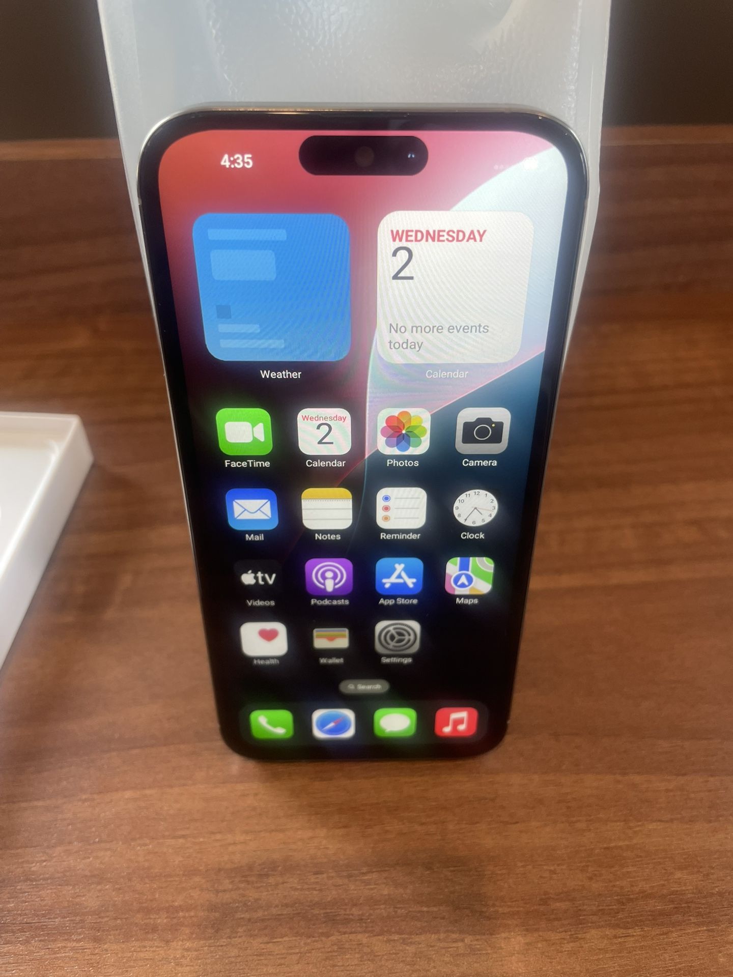 iPhone 16 Pro Max (1TB) UNLOCKED