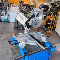 Delta 10" Sliding Miter Saw!