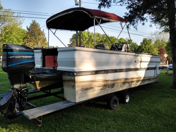 1988 28ft ventura pontoon