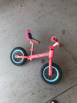 Pink Strider bike