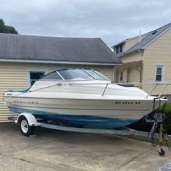 2000 Bayliner Capri  1952 W/Trailers-Runs Great