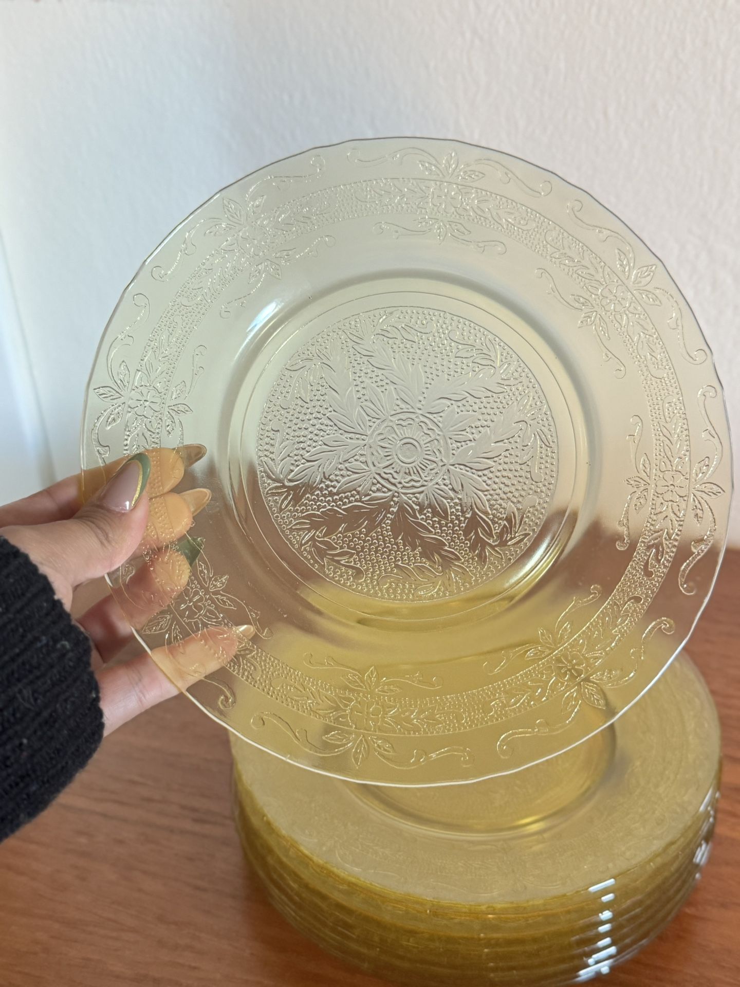 Vintage amber - yellow glass plate set of 11 pc