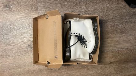 Dr.Martens