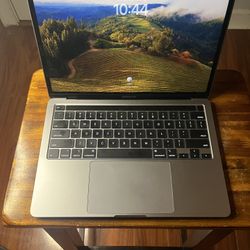 2020 13Inches, 2.4 GHz 16GB intel i7 Quad-Core 512GB Only 1 Count AppleCare