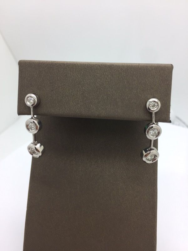 Diamond drop earrings 0.65 ct