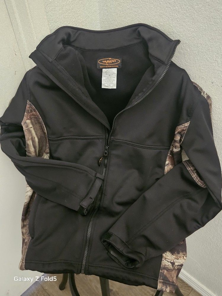 Yukon Gear Soft-Shell Camo Jacket – Men’s Medium