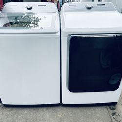 SAMSUNG.  WASHER AND GAS DRYER 