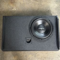 SKAR AUDIO Single Vented Subwoofer Enclosure With Speaker 