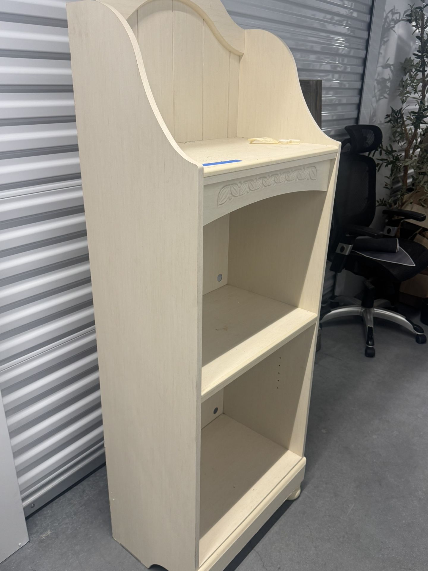 Full Size Bed  And Dresser 