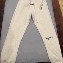 Essential Sweats Light Oat 