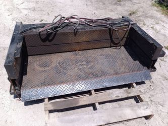 Pick Up Truck or Van Tommy Gate - Lift Gate Ford F150 250 350 Chevy 1(contact info removed) 3500 Dodge