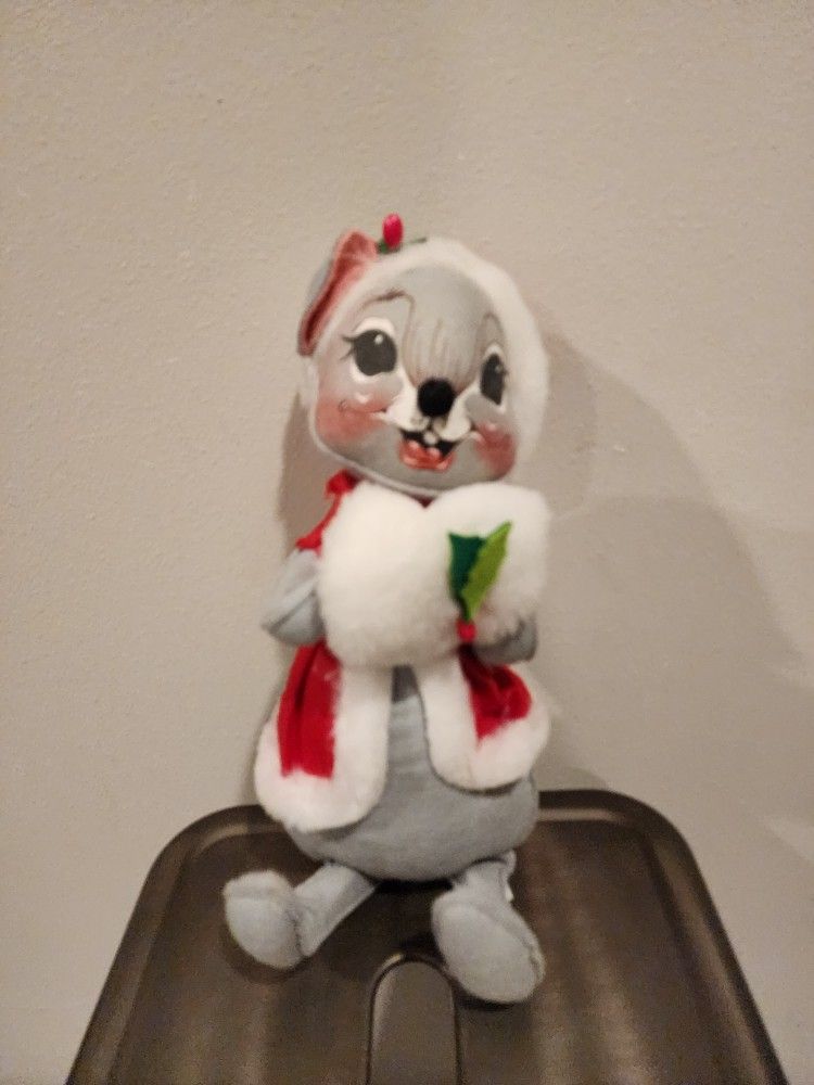 VINTAGE 1(contact info removed) Annalee Mrs Santa Claus Grey Mouse Christmas Muff 13" Tall USA