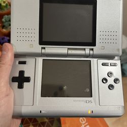 Silver Nintendo DS Phat