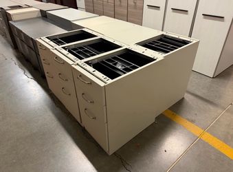 3 Drawer File Cabinet / Under Desk Storage