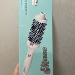 Brand New : Mane Large Heated Round Brush 