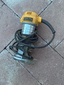 Dewalt DWP611 Variable Speed Compact Router