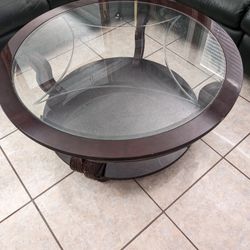 Living Room Table Beautiful Good Condition
