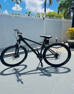 Northrock XC27 Mountain Bike