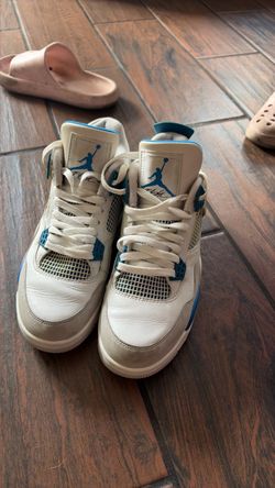 Jordan 4 military blue