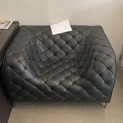 Unique Stitch Style Single Sofa 