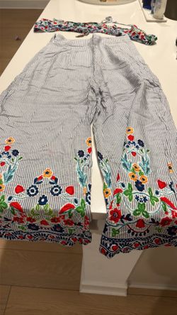 Two piece top and pants size XS