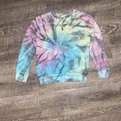 Dream Side Kids Girl Tye Dye Sweatshirt Small.  Gently Used