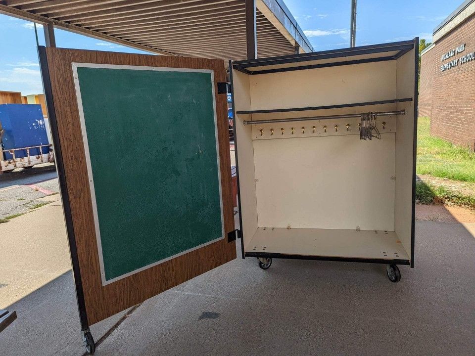 Mobile Closet And Chalkboard