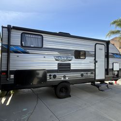 2021 Forest River Salem Cruise Light 22 Feet