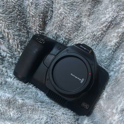 Blackmagic Design Pocket Cinema Camera 6K PRO