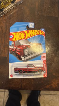 HOT WHEELS RED EDITION 83 CHEVY SILVERADO NEW