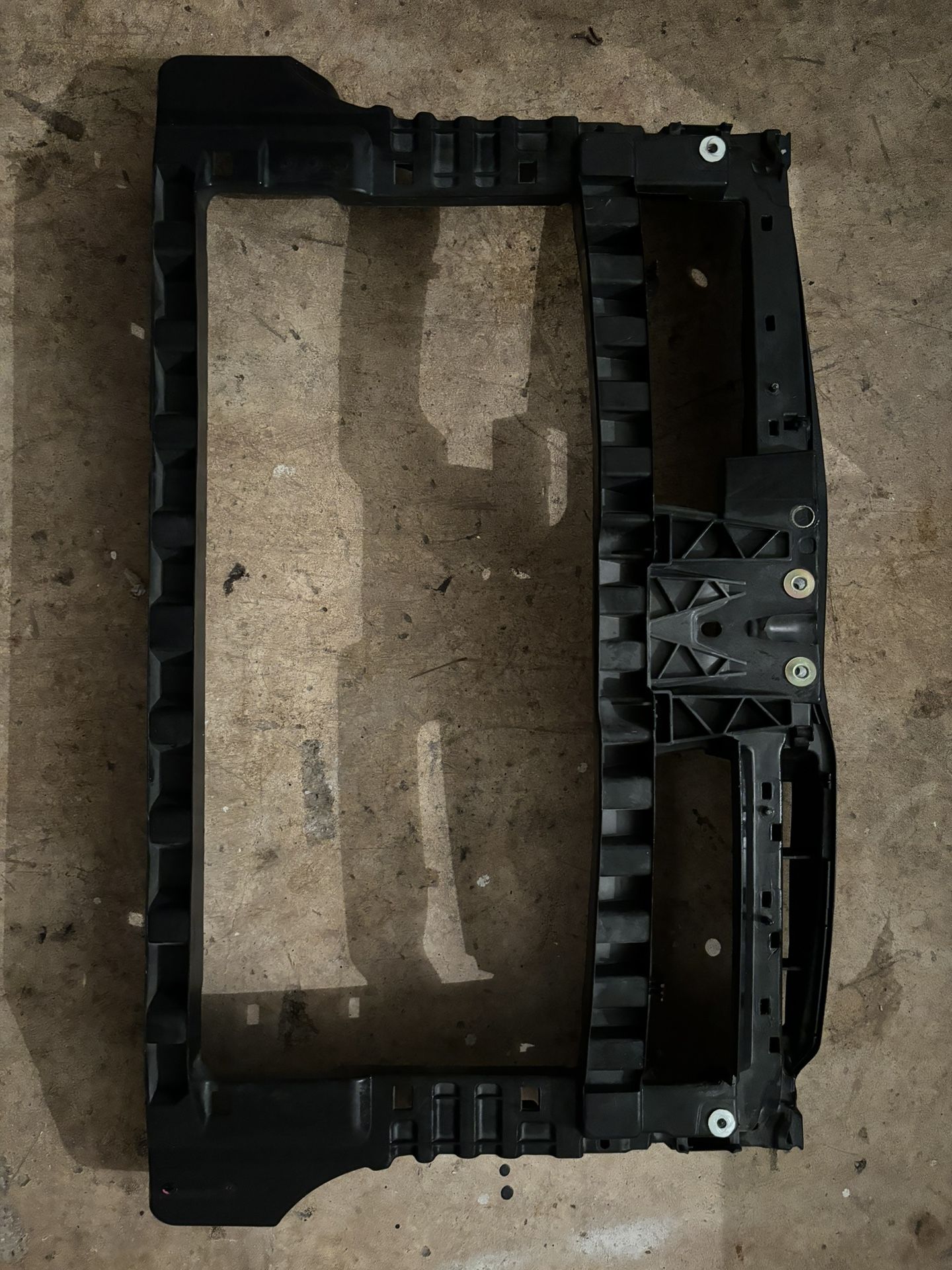 2012 -2014 Golf 2.0 TDI Radiator Support AFTERMARKET