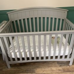 Graco Baby Crib