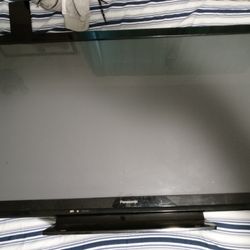 Panasonic 47" Lcd Tv