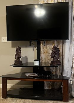 56’ In TV With Stand